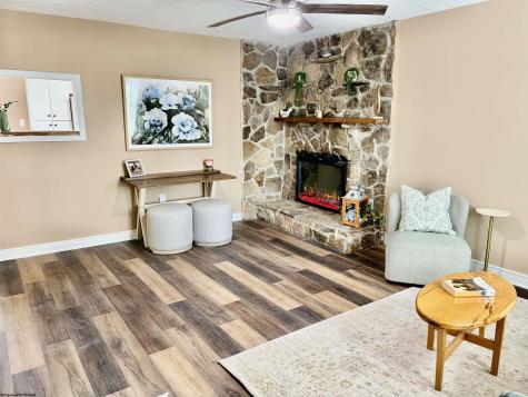 777 Nicholson Loop Morgantown WV 26508