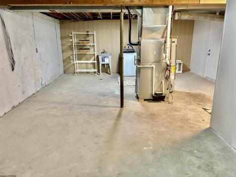 777 Nicholson Loop Morgantown WV 26508