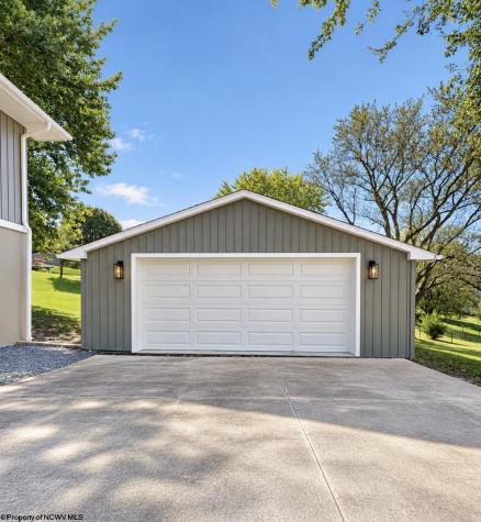 1317 Lincoln Way Fairmont WV 26554