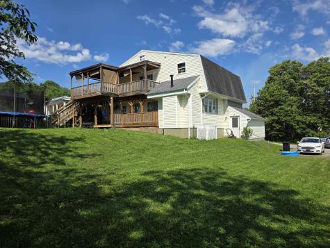 505 Thomas Street Shinnston WV 26431