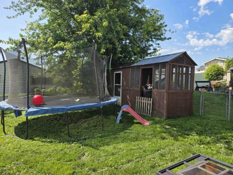 505 Thomas Street Shinnston WV 26431