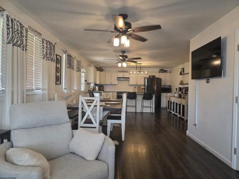 505 Thomas Street Shinnston WV 26431