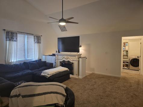 505 Thomas Street Shinnston WV 26431