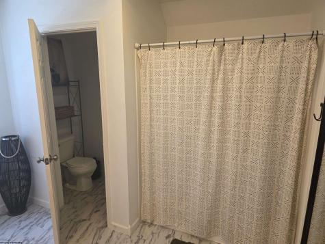 505 Thomas Street Shinnston WV 26431