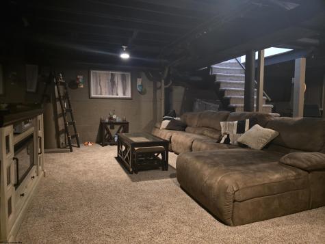 505 Thomas Street Shinnston WV 26431