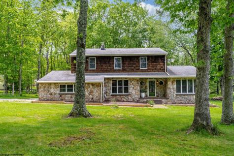 609 Southern Pines Drive Oakland MD 21550