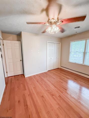 609 Southern Pines Drive Oakland MD 21550