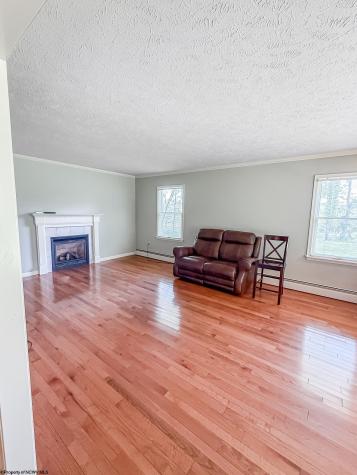 609 Southern Pines Drive Oakland MD 21550