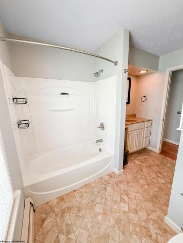 609 Southern Pines Drive Oakland MD 21550