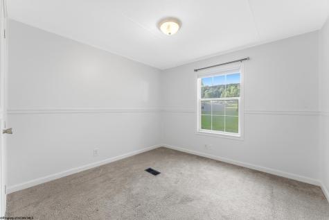 58 Mayhew Lane Morgantown WV 26508