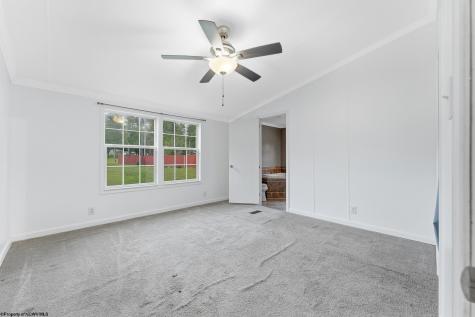 58 Mayhew Lane Morgantown WV 26508