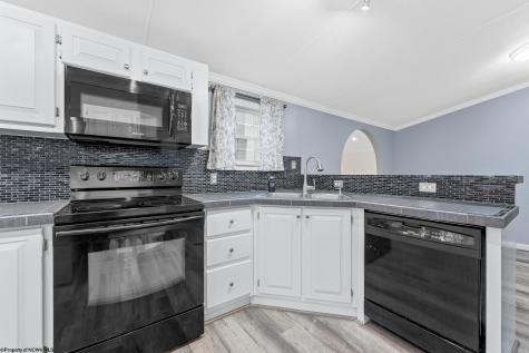58 Mayhew Lane Morgantown WV 26508