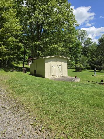 462 Childs Road Terra Alta WV 26764