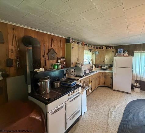 462 Childs Road Terra Alta WV 26764