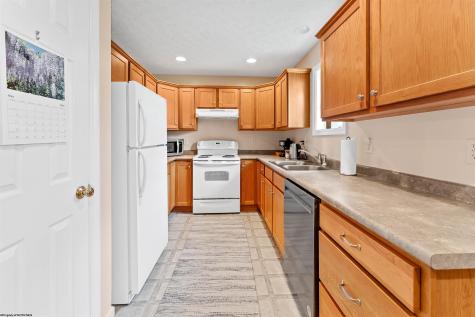 709 Elysian Avenue Morgantown WV 26501