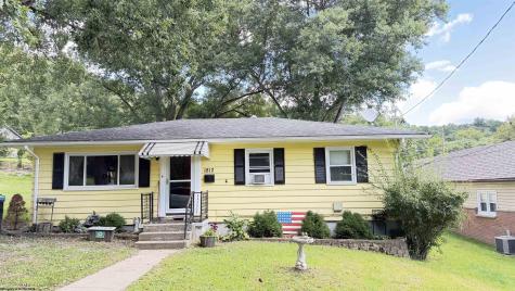 1812 Pearlman Avenue Clarksburg WV 26301-1625