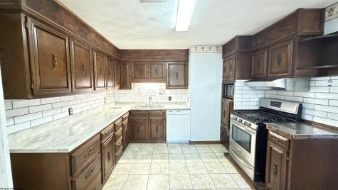 1812 Pearlman Avenue Clarksburg WV 26301-1625