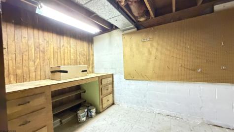 1812 Pearlman Avenue Clarksburg WV 26301-1625