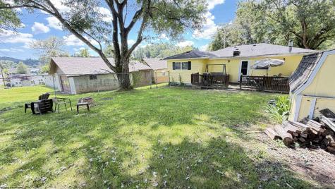 1812 Pearlman Avenue Clarksburg WV 26301-1625