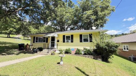 1812 Pearlman Avenue Clarksburg WV 26301-1625