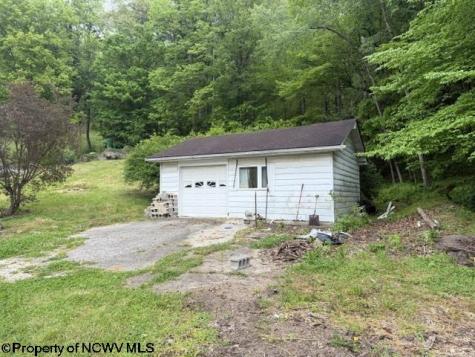 336 Mountaineer Highway Philippi WV 26416