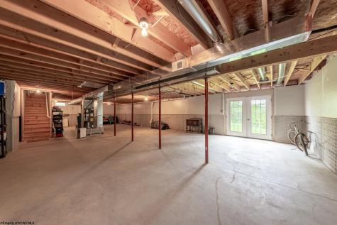 2776 Vista View Road Kingwood WV 26537