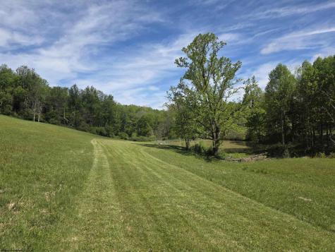 2776 Vista View Road Kingwood WV 26537