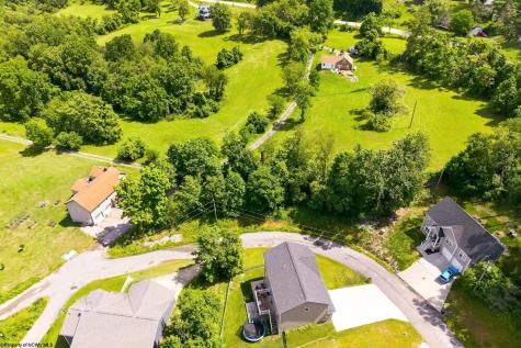 3 Victoria Falls Drive Morgantown WV 26508