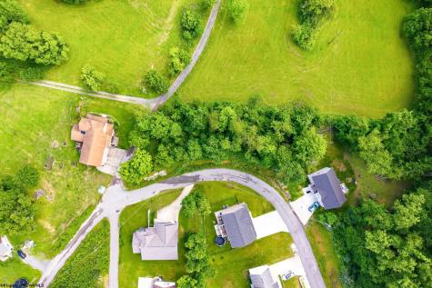 3 Victoria Falls Drive Morgantown WV 26508