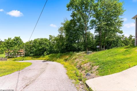 3 Victoria Falls Drive Morgantown WV 26508