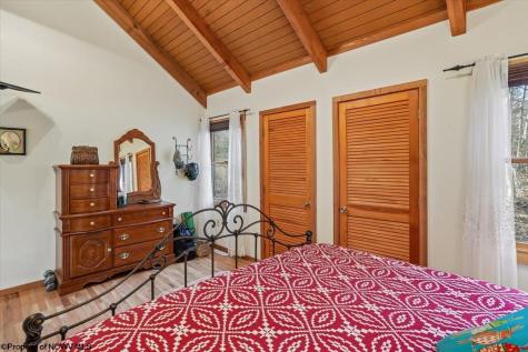 213 Treetop Lane Davis WV 26260