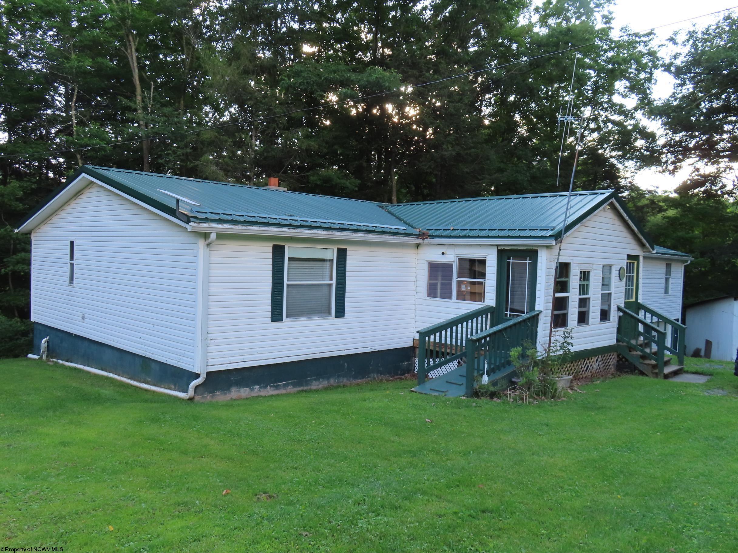 98 Wolford Ln Lane Dryfork WV 26263