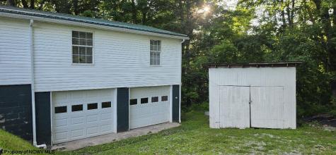 98 Wolford Ln Lane Dryfork WV 26263