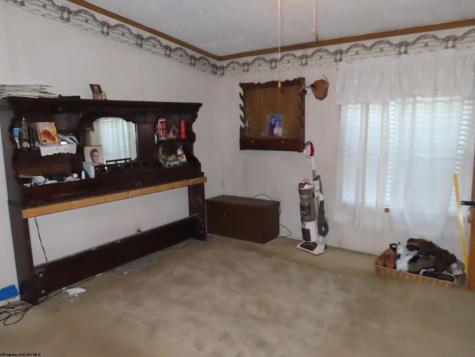 98 Wolford Ln Lane Dryfork WV 26263