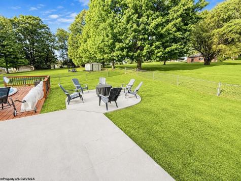 119 Williams Avenue Kingwood WV 26537