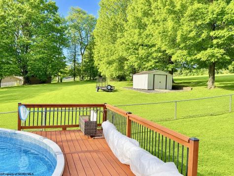 119 Williams Avenue Kingwood WV 26537