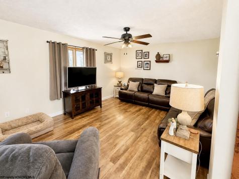 119 Williams Avenue Kingwood WV 26537