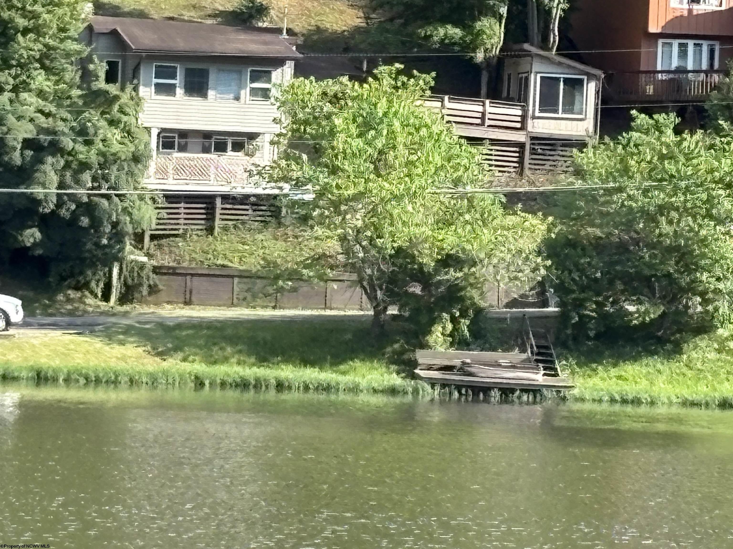 1998 Lake Floyd Circle Bristol WV 26426