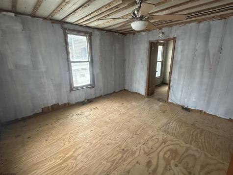 318 Broad Street Weston WV 26452
