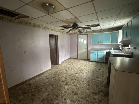 318 Broad Street Weston WV 26452