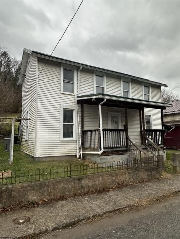 318 Broad Street Weston WV 26452