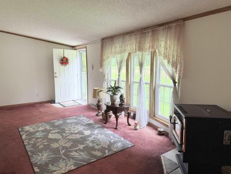 1689 Bell Crouch Road Huttonsville WV 26273