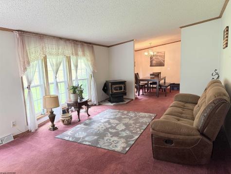 1689 Bell Crouch Road Huttonsville WV 26273