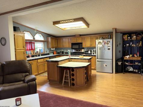 1689 Bell Crouch Road Huttonsville WV 26273