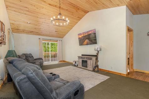 122 Center Street Kingwood WV 26537