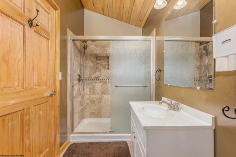 122 Center Street Kingwood WV 26537