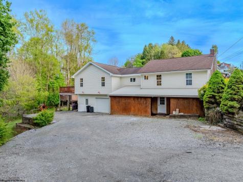 122 Center Street Kingwood WV 26537