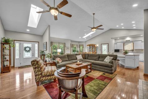 31 Jo Glen Drive Morgantown WV 26508