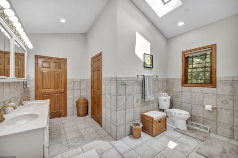 31 Jo Glen Drive Morgantown WV 26508