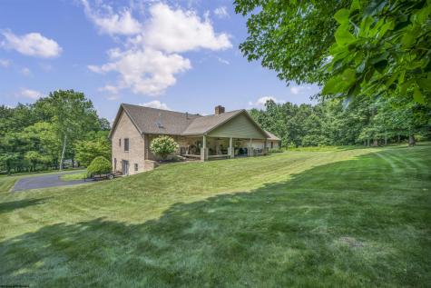 31 Jo Glen Drive Morgantown WV 26508